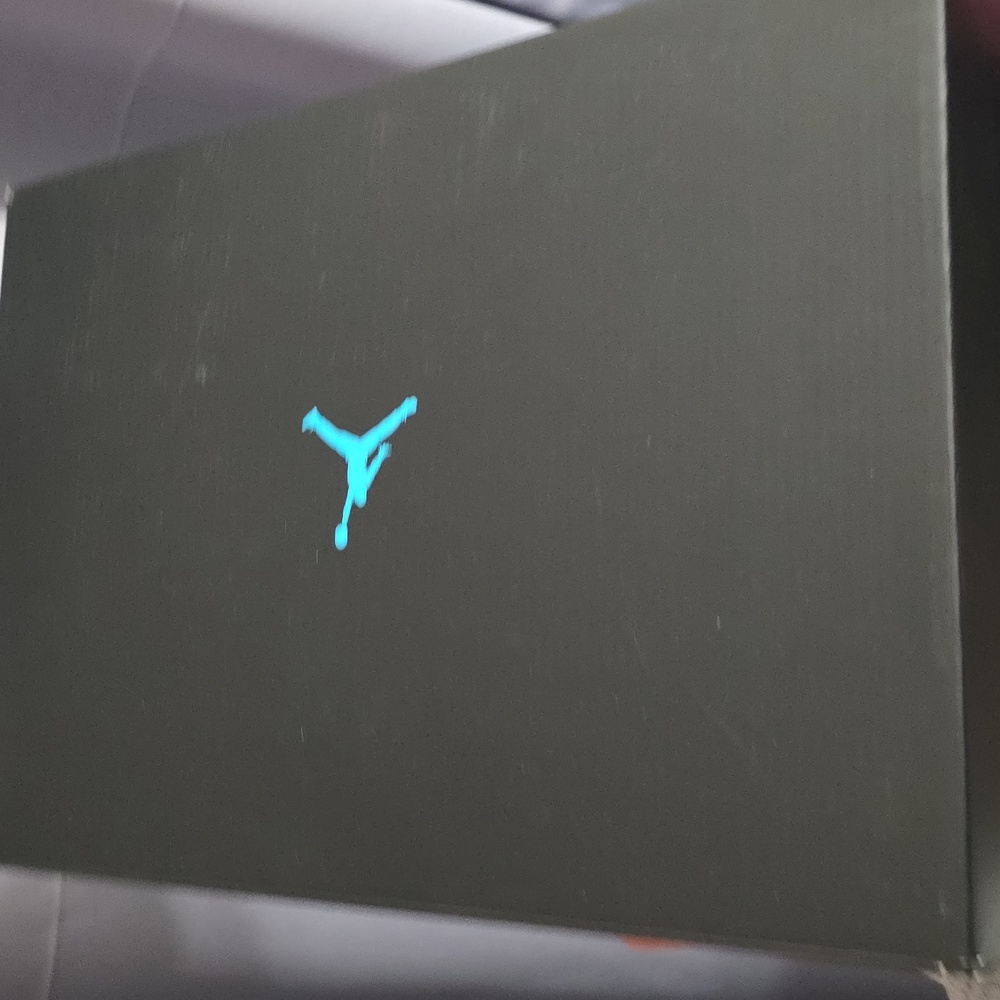 Brand new ds jordan retro 11 gamma sneakers size 8 and 9 men's. - Picture 10 of 12
